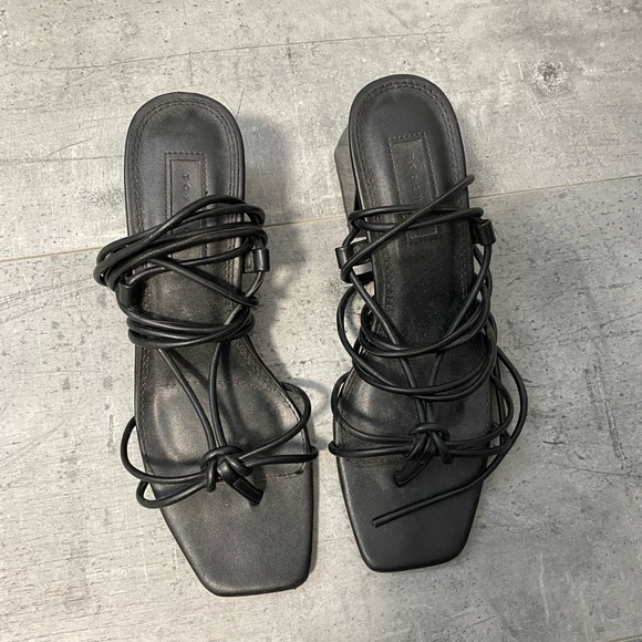 Topshop sandals - Picture 2 of 4